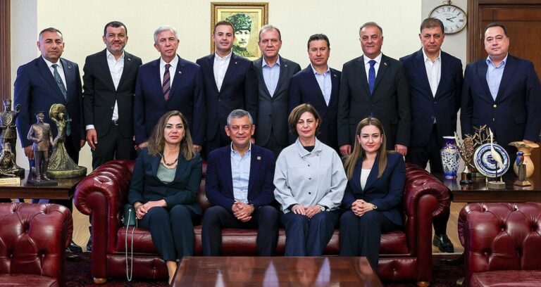 CHP’li büyükşehir belediye liderleri tarih verdi! Ankara’da inanılmaz toplanmışlardı