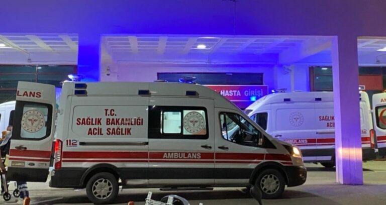 Motosiklet TIR ile çarpıştı: Tıpkı aileden 1 kişi öldü, 4 kişi yaralandı