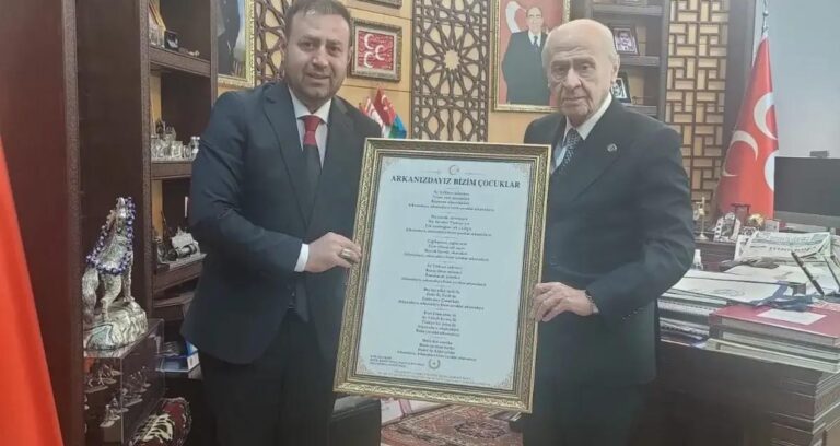 Bahçeli istedi, ulusal ekibe yeni marş yazıldı