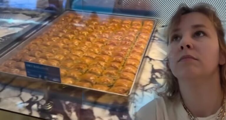 Bir dilim baklava 427 liraya satılınca, şoke olup kamerasına sarıldı