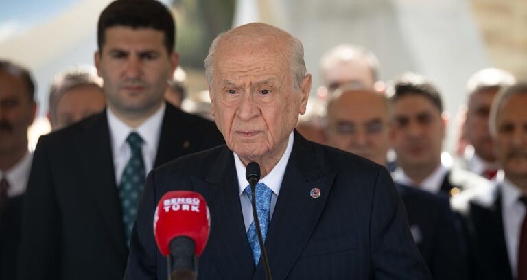 Devlet Bahçeli ‘hain’ ilan ettiği AKP’liden helallik istedi