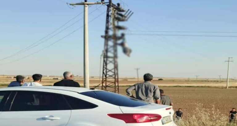 Elektrik direğinde facia: Akıma kapıldı asılı kaldı