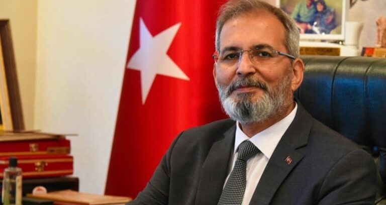 Eski belediye liderine 60 yıl mahpus