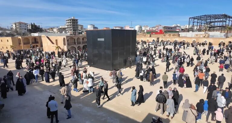 Sinema platosunu Kabe sandılar