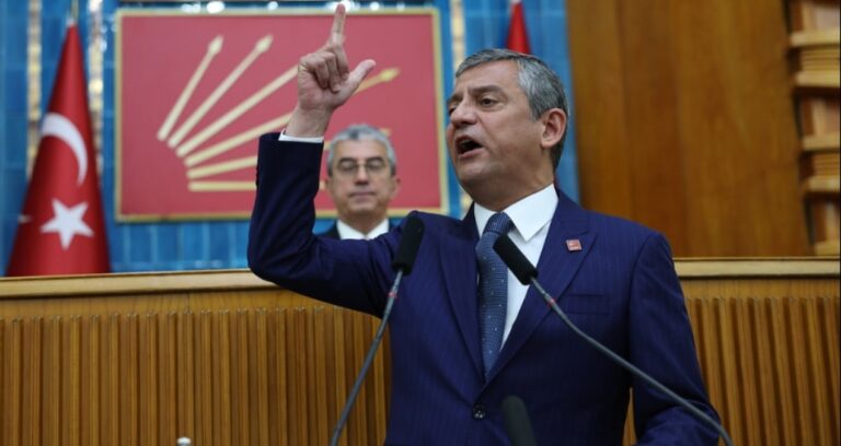 İtirafçı alçaklar partinin çatısında oturuyor