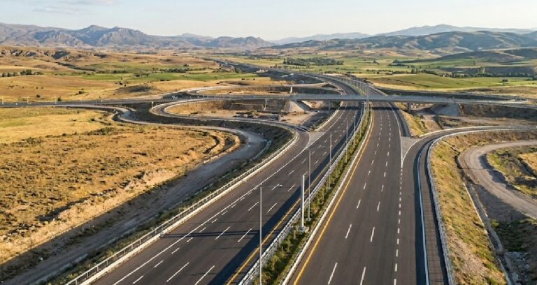 Yeni yol Türkiye’de 42 ili birbirine bağlayacak: 2 kent merkez olacak
