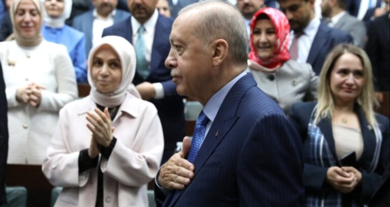 Butlan orkestrasını Erdoğan yönetiyor