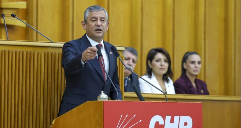 CHP’de yeni parti için sembolik kıymeti olan tarih seçildi