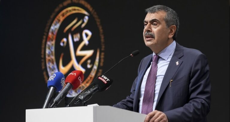 Kurtuluş Savaşı’nı tüm ders kitaplarından çıkarıyoruz