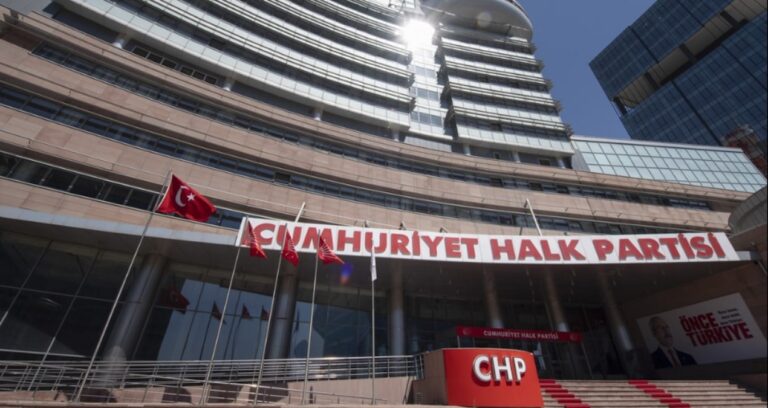 Kurultay olmazsa yeni parti