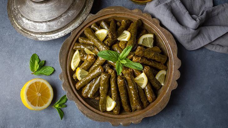 Sarmalarınız kurumasın! Parlak ve taze kalmasını sağlayan yöntem
