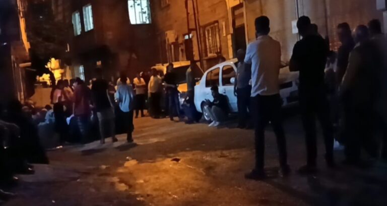 Tartıştığı oğlunu bıçakla öldürdü