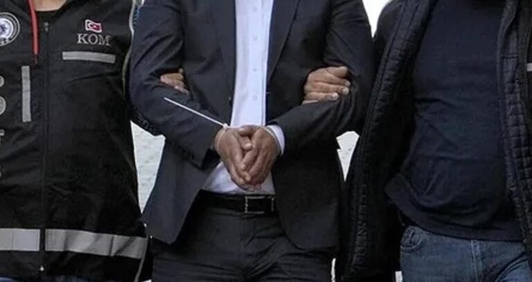 Yurt dışına kaçmak isteyen FETÖ’cüler sonda yakalandı