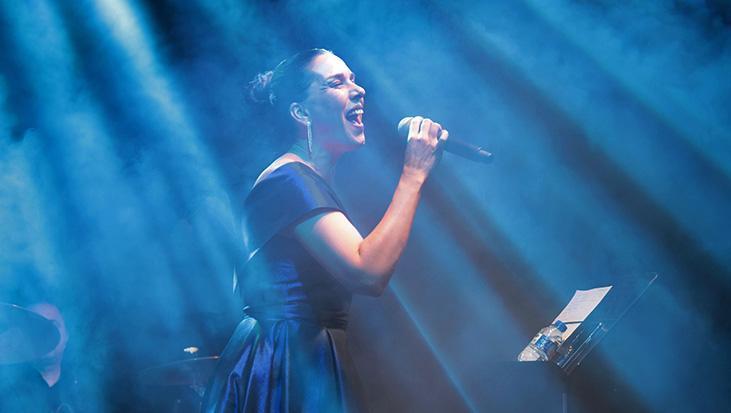16 yıllık Phaselis Festivali’nde bir ilk! Gökçe Eyüpgiller sahneyi salladı