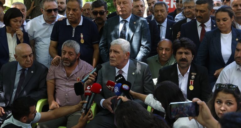 49 yıl üniforma giydi acıyı bilmeli, ayıptır!