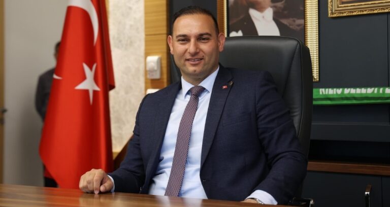 CHP’den istifa eden belediye başkanı AKP’ye mi geçiyor?