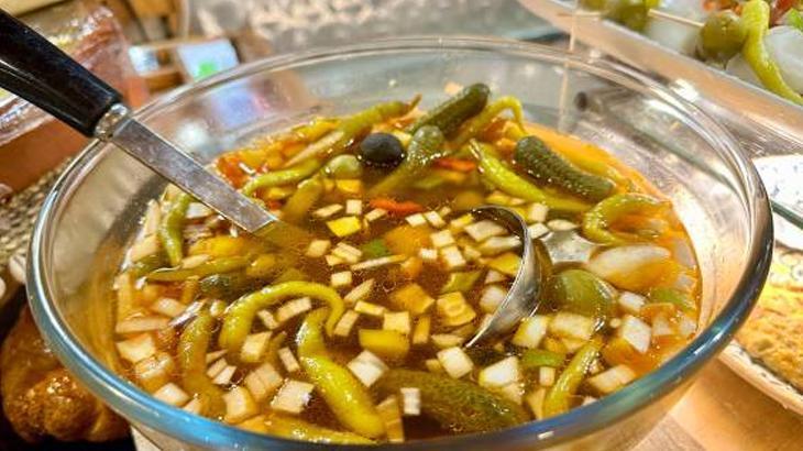 Günde 2-3 tane yetiyor! Kabızlığı önlüyor, kemikleri beton gibi yapıyor, sofradan eksik etmeyin
