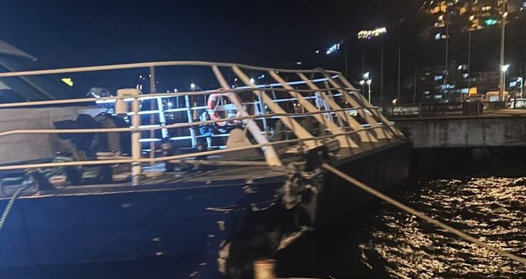 Mudanya’da İDO deniz otobüsü iskeleye çarptı
