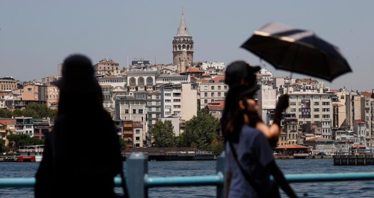 İstanbul’da sıcaklık 33 dereceyi görecek