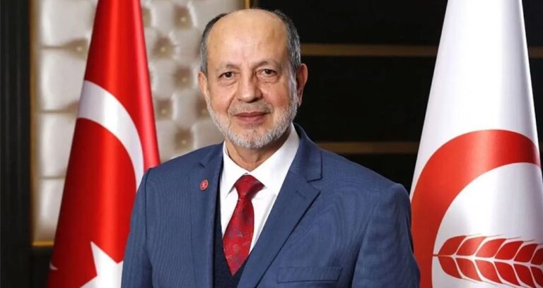 Yeni Yol Partisi’ni 3 eşi olan milletvekili kurtardı