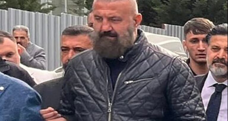 Altın kemeri elinden alınmıştı! Dopingden sabıkalı ‘başpehlivana’ CHP’de görev!