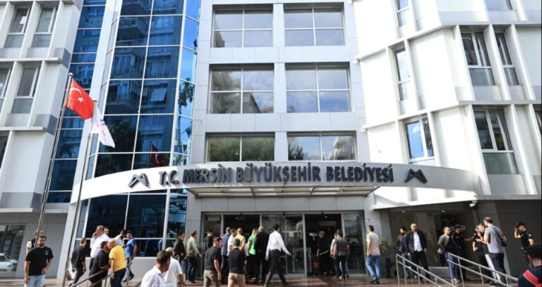 Bir belediye operasyonu daha yapıldı: Mersin