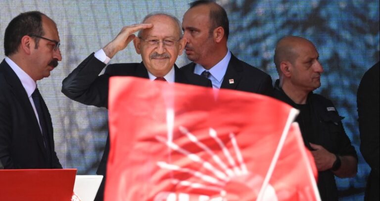 CHP’de 1 belediye başkanı ve 2 meclis üyesi için ihraç istemi