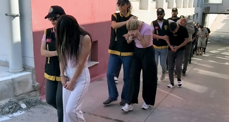Masaj salonlarından çıkan kirli ağ: Kataloglu fuhuş çetesi çökertildi
