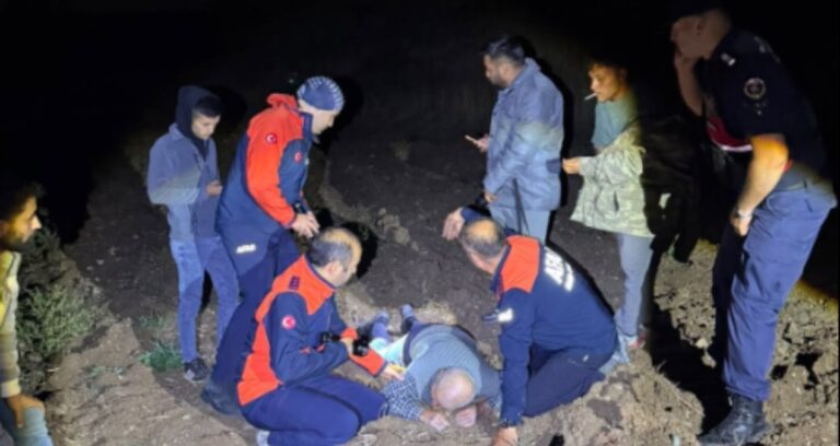 Meskenden çıktıktan sonra kaybolan yaşlı adam dağda uyurken bulundu