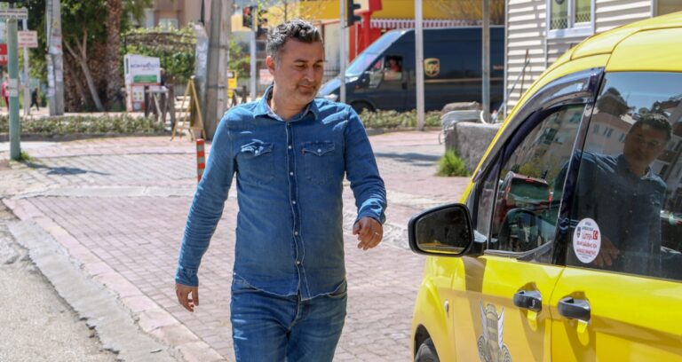 Özgür öğretmenin hayatını karartan mahkeme 8 yıl sonra ‘Pardon’ dedi