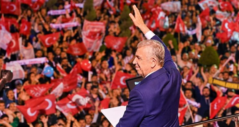 Özgür Özel: Tarihin gerçek tarafında durdu